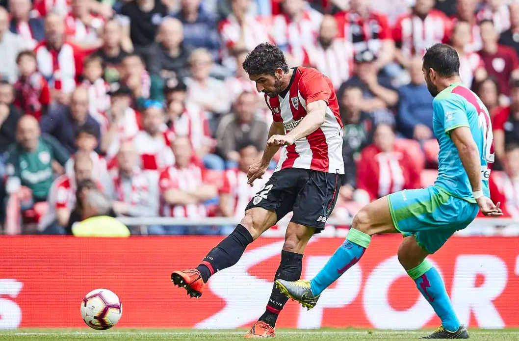 ayx爱游戏体育-太狠了！密尔沃基雄鹿外线爆发备战西甲关键时刻毕尔巴鄂竞技备战足总杯，尤文图斯围绕意甲绝杀压哨